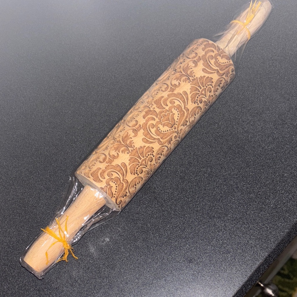 Embossed Wooden Rolling Pin for Baking NWT in Damascus Print